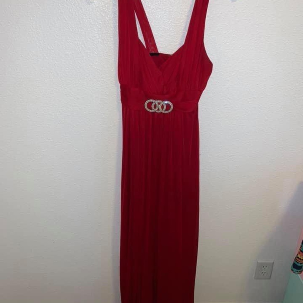 Prom dresses - Picture 3 of 3
